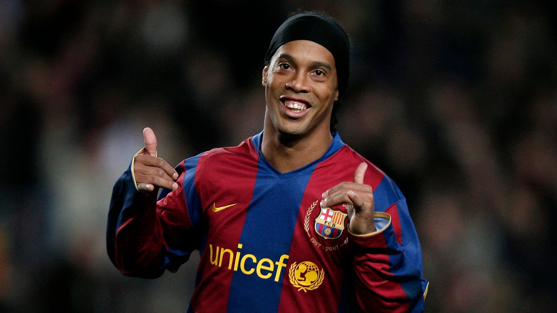 Ronaldinho không tin Barca sẽ dễ thở với PSG | Goal.com Việt Nam